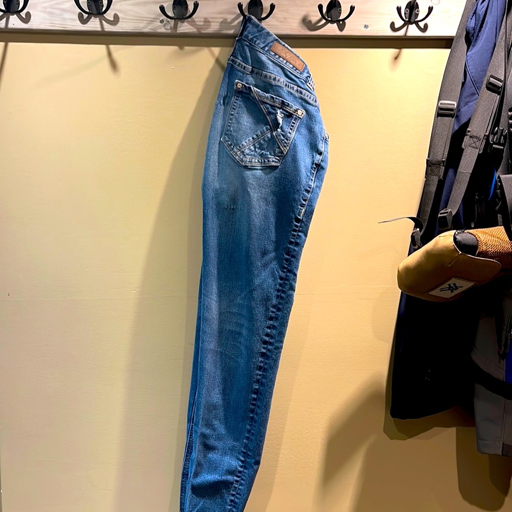 Rock & roll jeans. Mid rise/ skinny